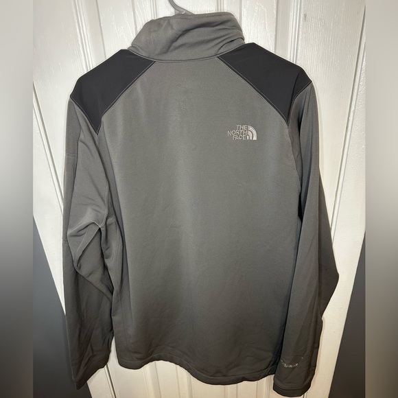 The North Face Men L Zip Up - Picture 3 of 3